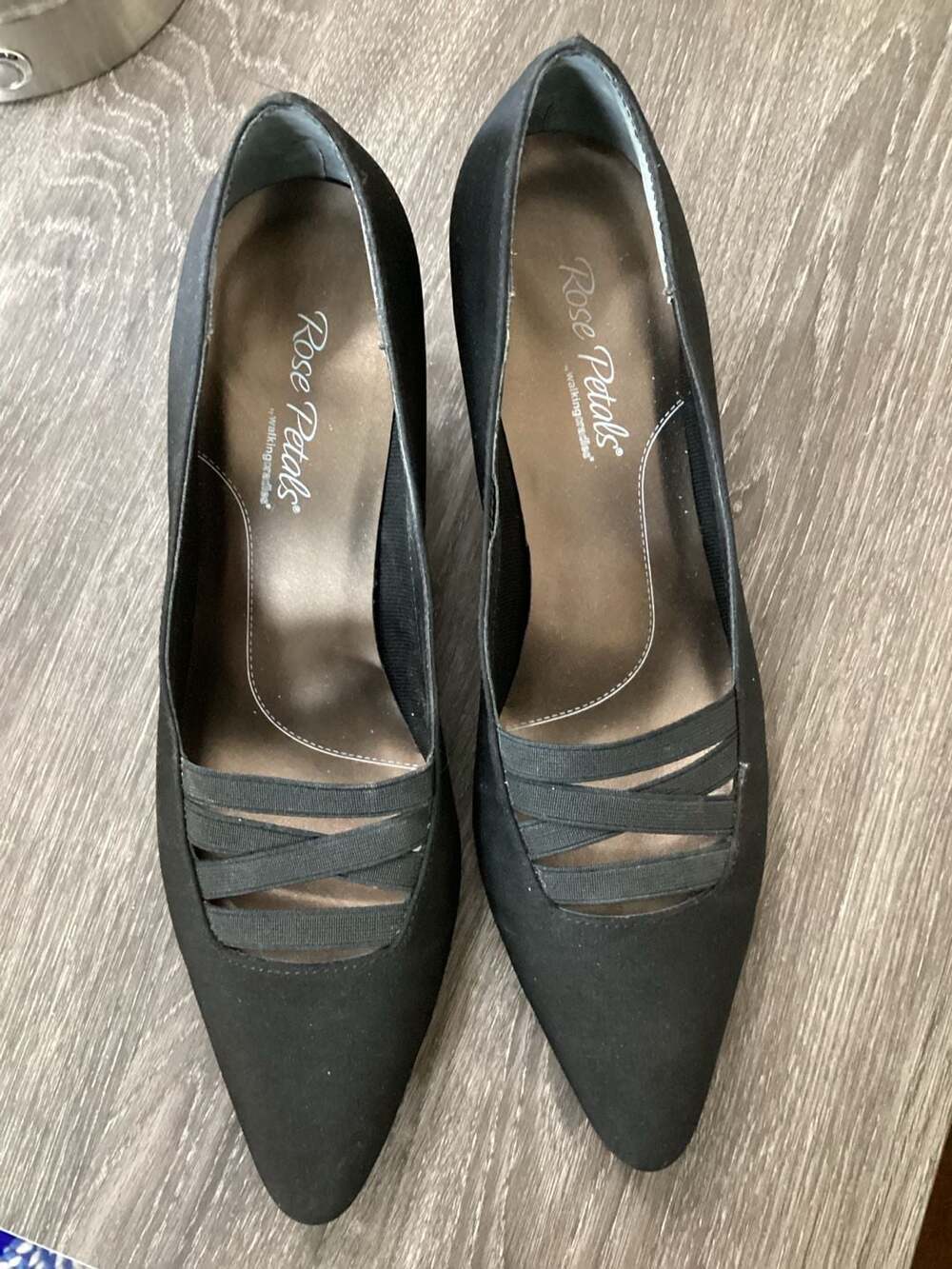 Rose Petals by Walking Cradles Black Satin Pointed Toe Kitten Heels Size 9M